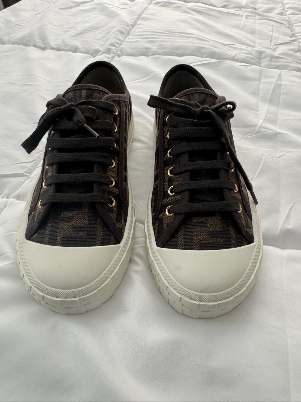 Fendi Brown & Cream Low-Top Logo Sneakers - Picture 3 of 5